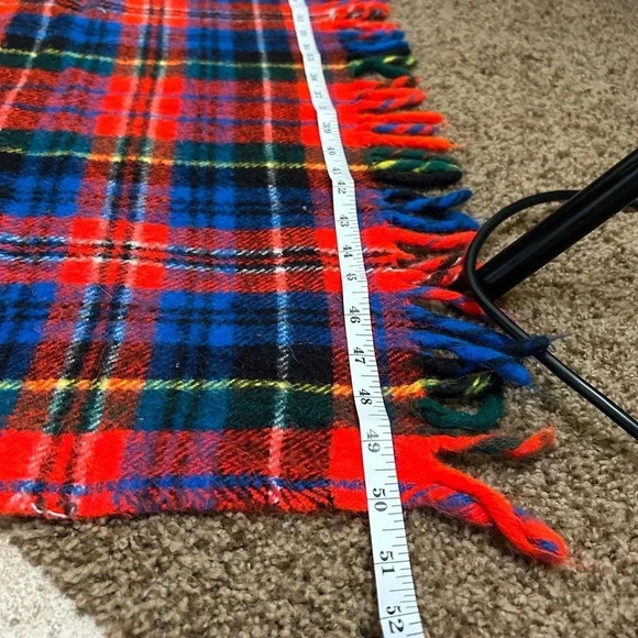 47” x 50” wool blanket - Picture 3 of 5